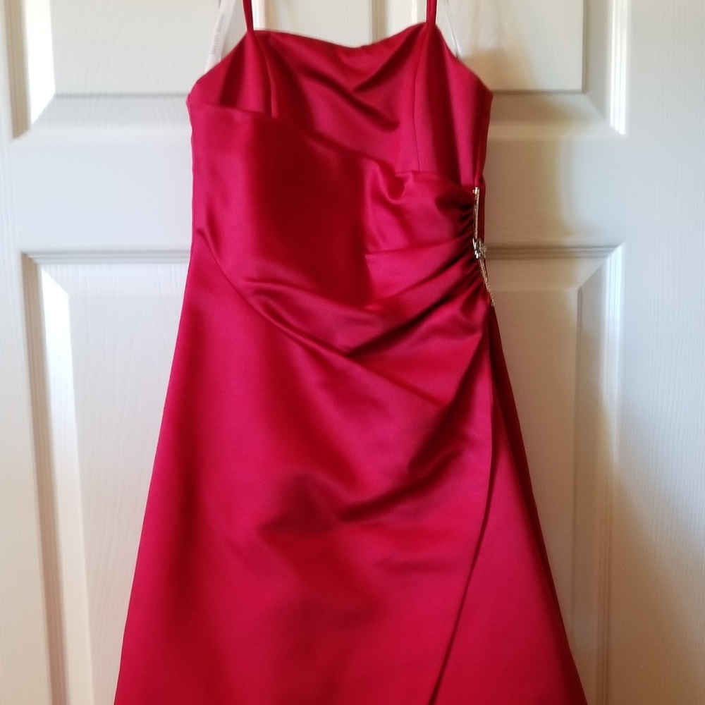 David's Bridal junior bridesmaid dress size 8 - Picture 2 of 8